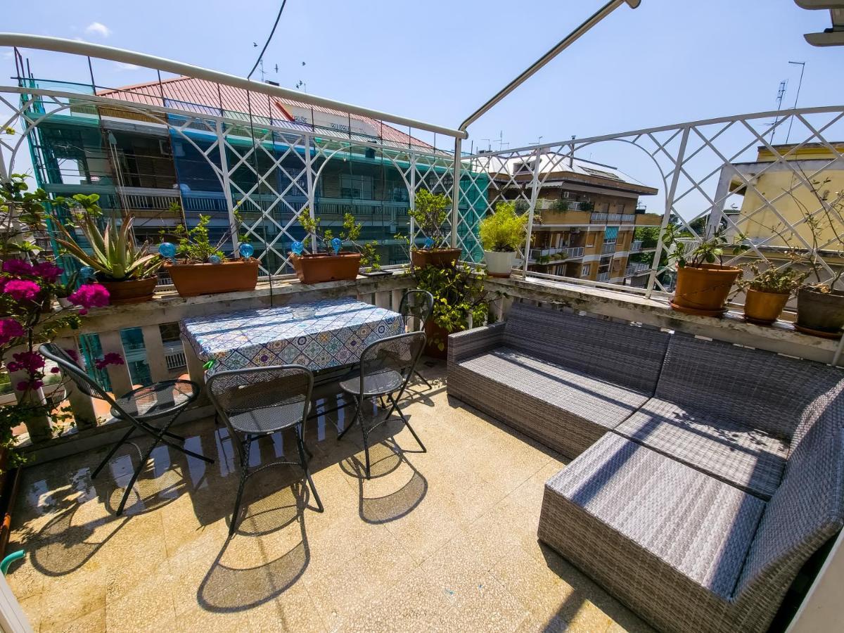 Villa Attico Aurelio à Rome Extérieur photo